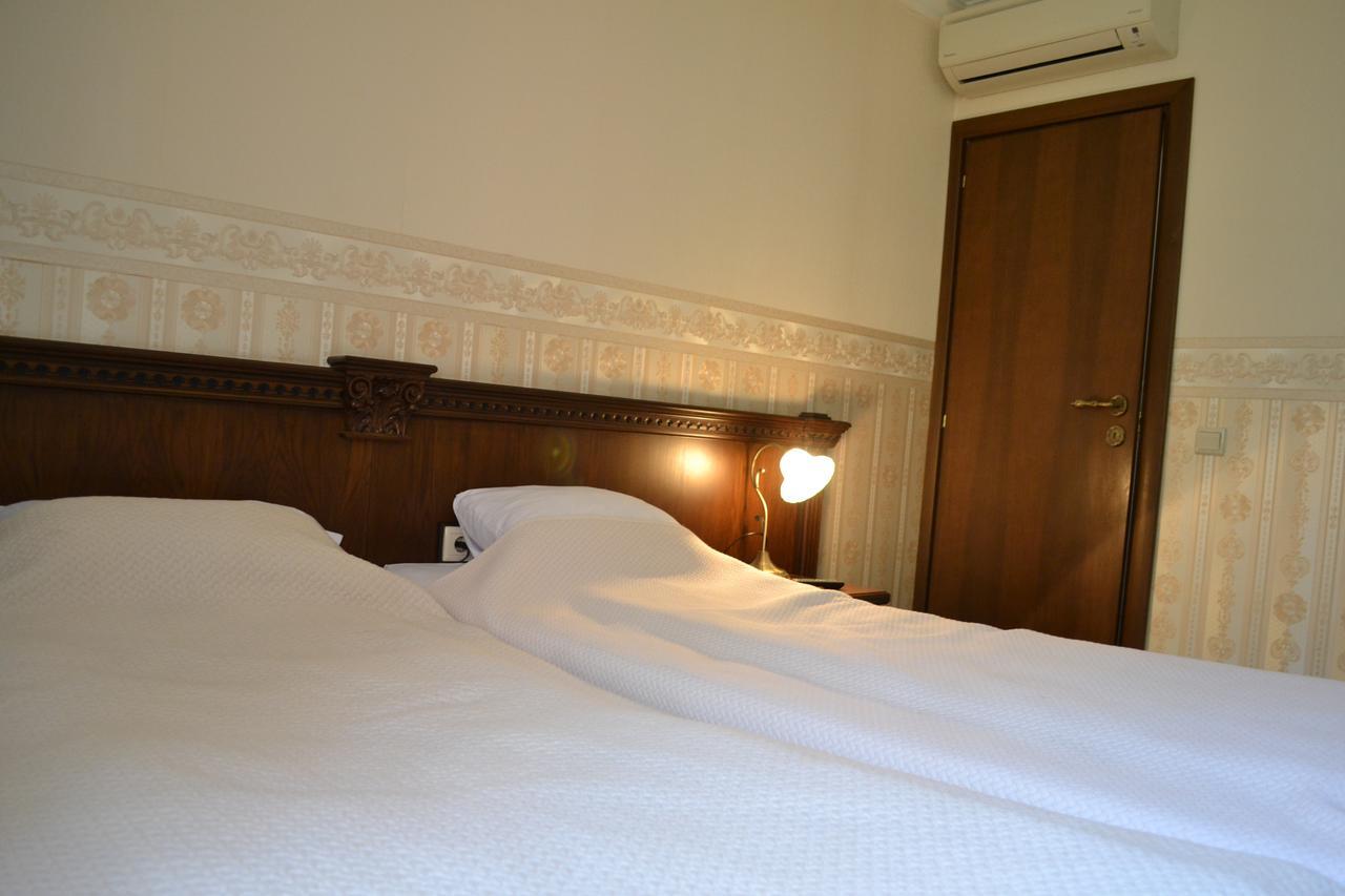 Amsterdam Hotel โซเฟีย ภายนอก รูปภาพ